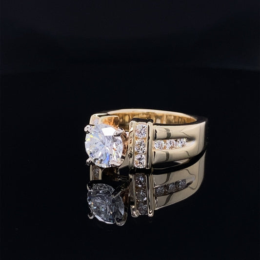 Eternal Elegance: The Legacy of Gold Rings with Diamonds