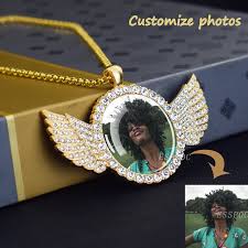 pendant necklace with picture