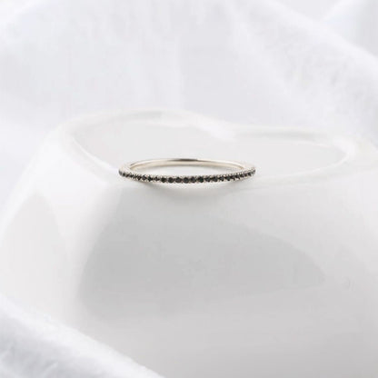 Bague d'éternité en diamant noir