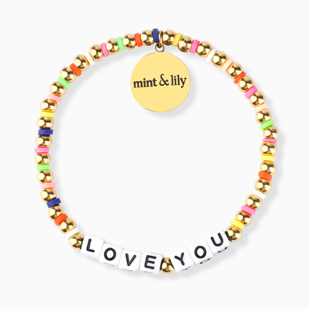 Bracelet d'amitié personnalisé en perles arc-en-ciel dorées et imperméables