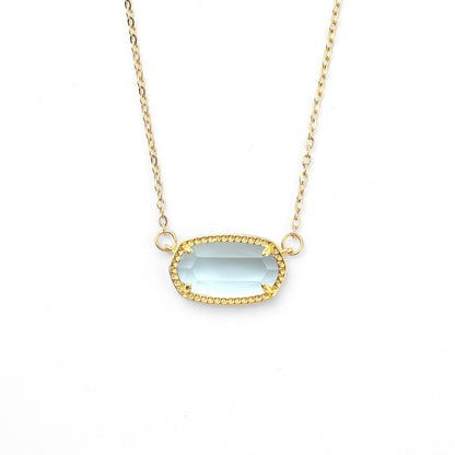 Collier avec pendentif ovale et pierre de naissance