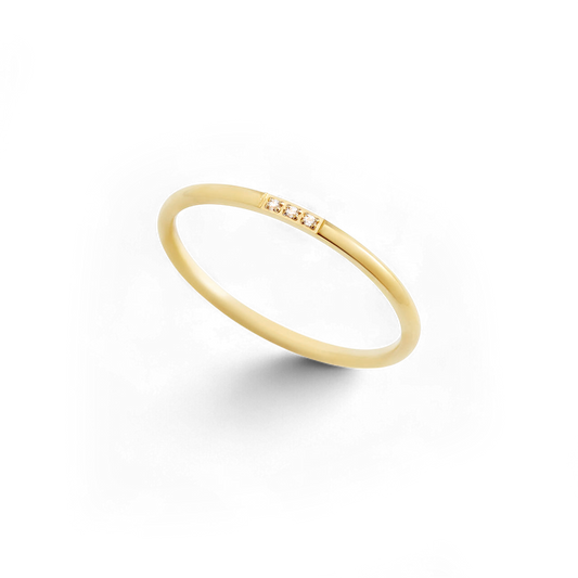 Bague empilable en diamants délicats
