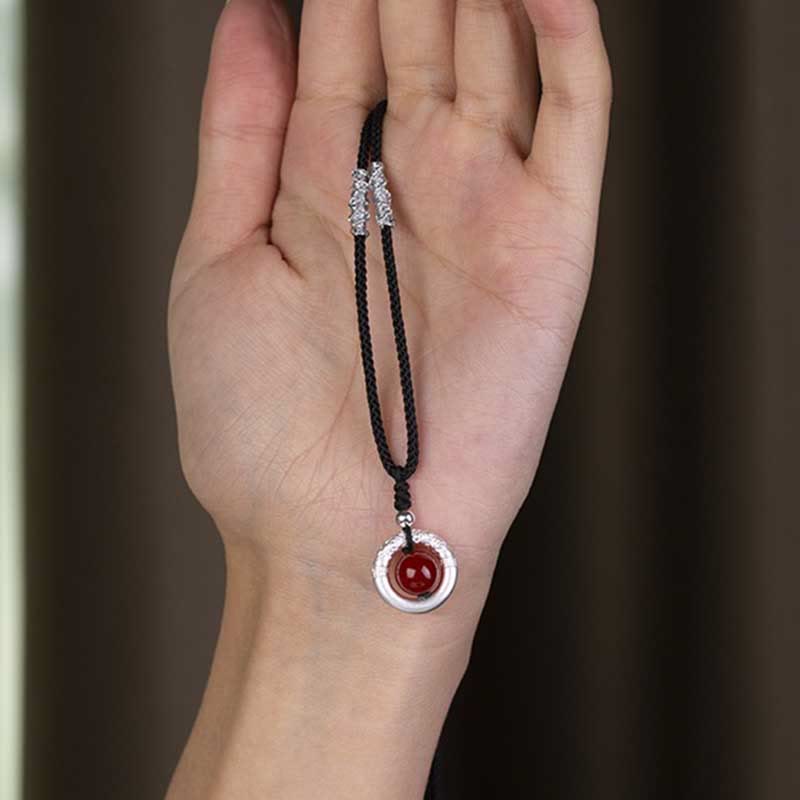 Collier avec pendentif en argent sterling 999 et agate rouge, pierre de Bouddha, boucle de paix et bénédiction