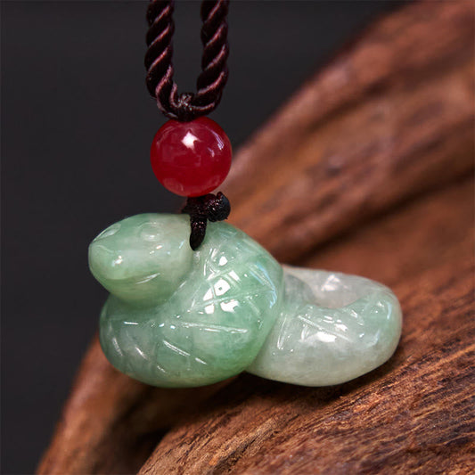 Collier pendentif porte-bonheur en jade naturel avec pierres de Bouddha et signe du zodiaque chinois de l'année du serpent