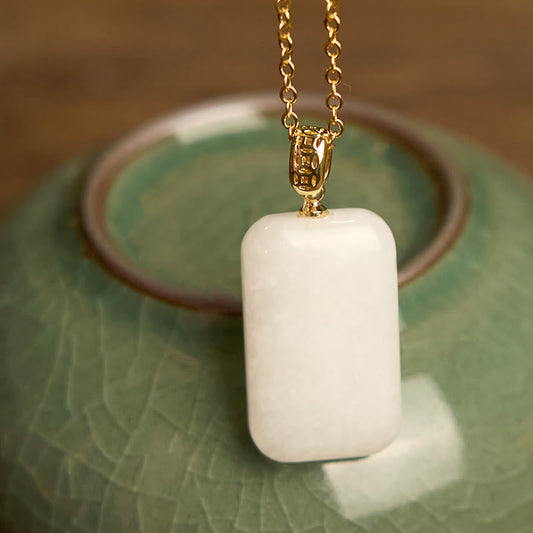 Collier pendentif en argent et jade Hetian avec pierres de Bouddha