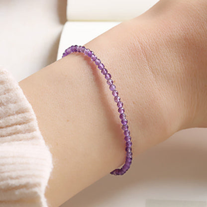Bracelet de conscience spirituelle en cuivre plaqué or 14 carats avec perles ultra-fines en améthyste naturelle de 3 mm et pierres de Bouddha 