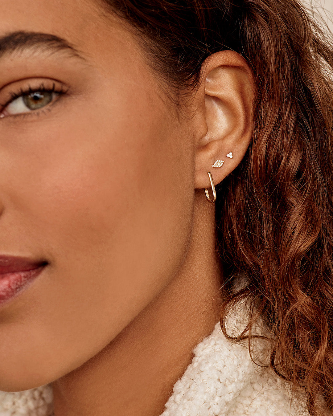 Clou d'oreille simple en diamant avec mauvais œil