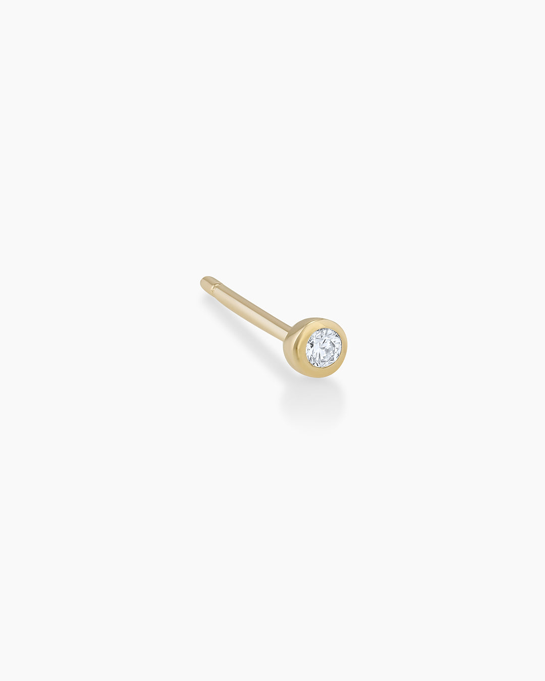 Clou d'oreille simple diamant classique