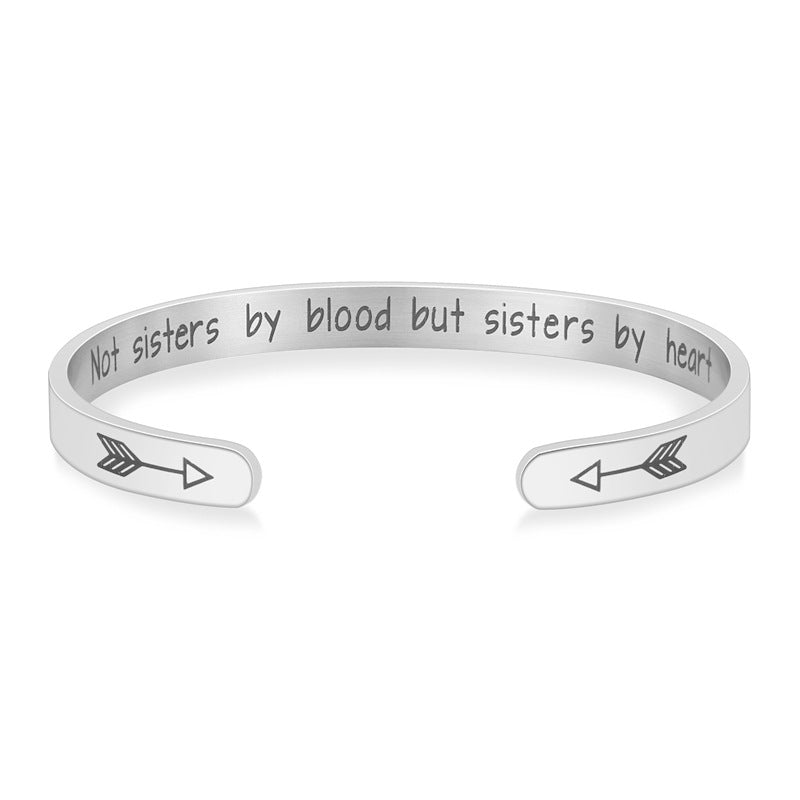 Nicht Schwestern durch Blut, sondern Schwestern durch Herzen, personalisierbares Manschettenarmband