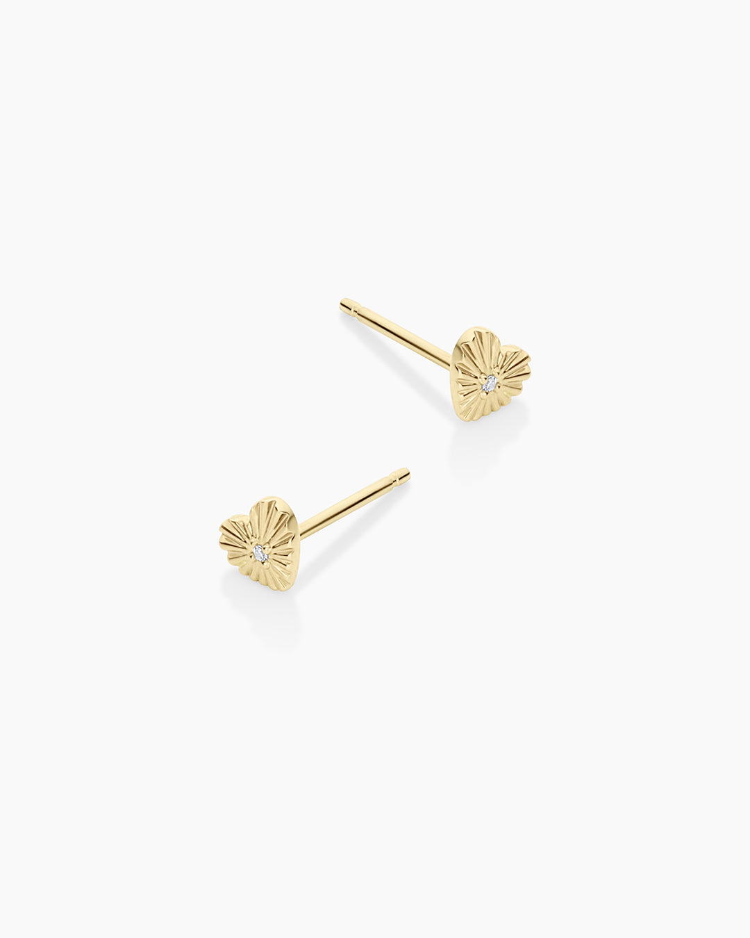 Clous d'oreilles en forme de cœur vintage en diamant