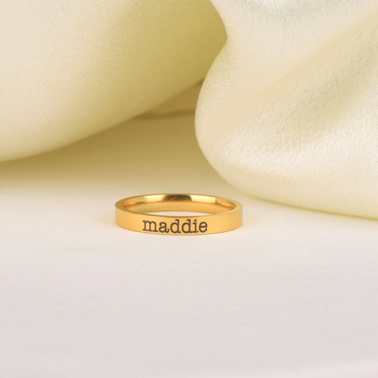 Stapelbarer Namensring mit Gravur | 3 mm Band