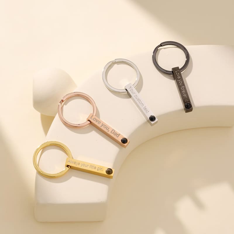 Foto-Schlüsselanhänger mit benutzerdefiniertem Text und Gravur