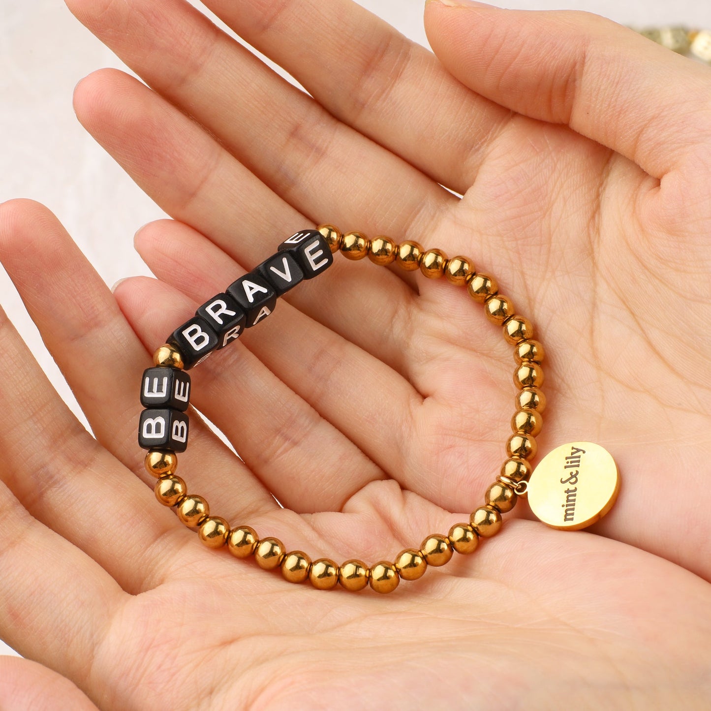 Bracelet d'amitié personnalisé en perles d'or imperméables