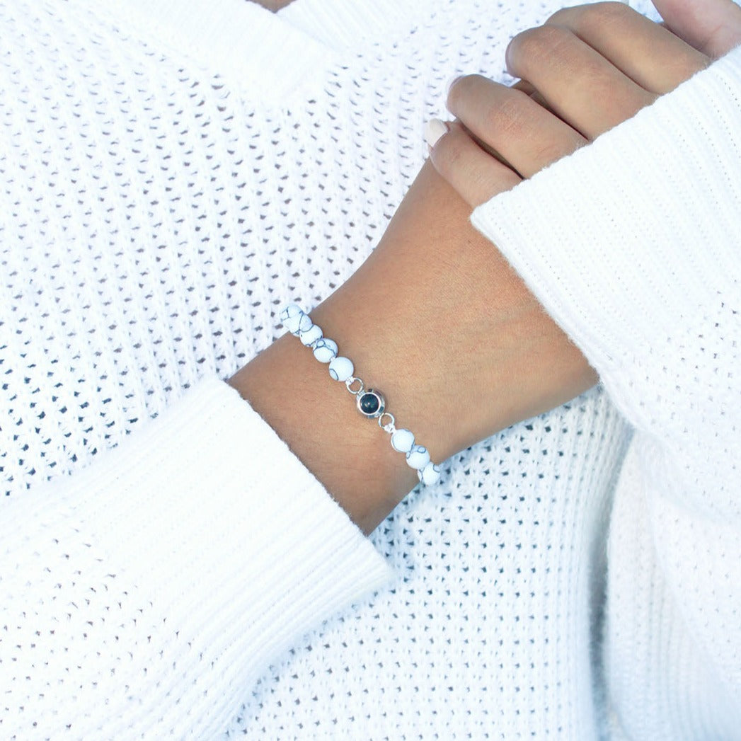 Matching Beads Projection Bracelet