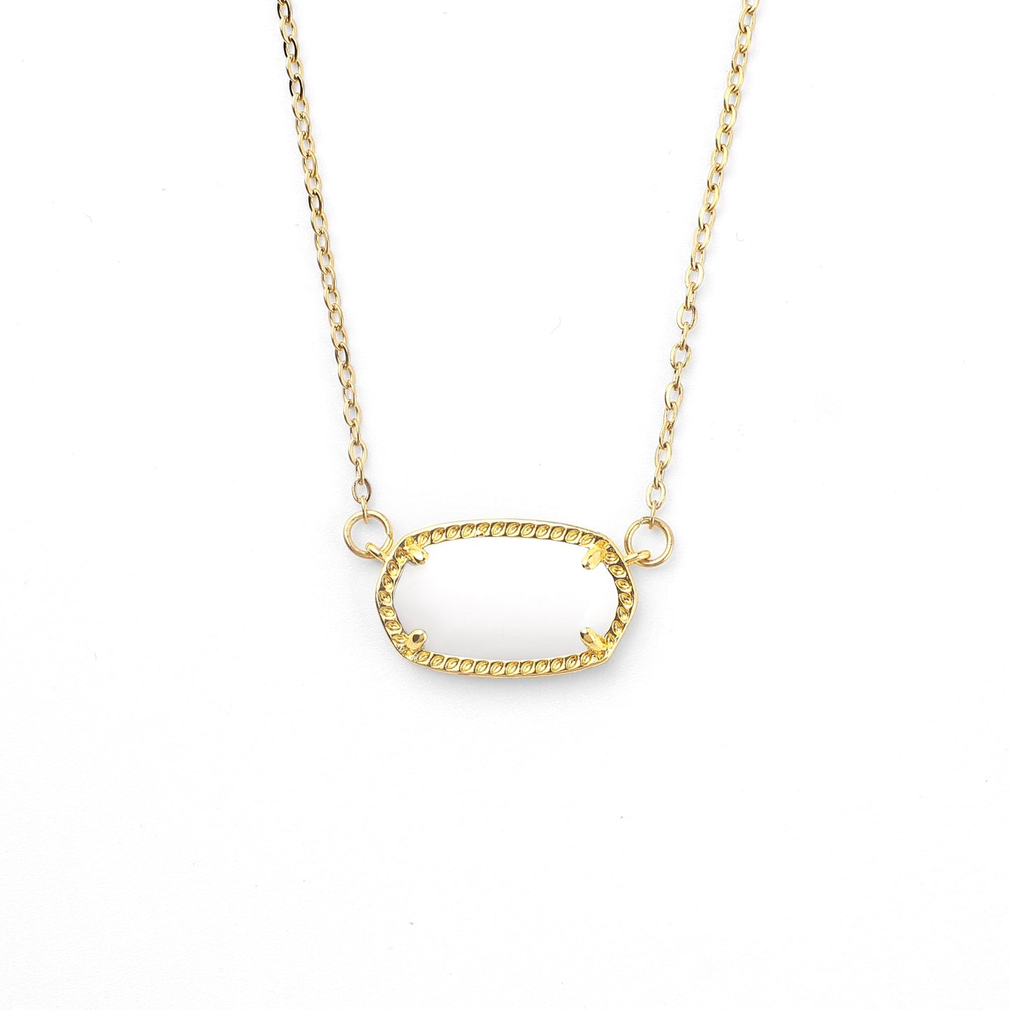Collier avec pendentif ovale et pierre de naissance