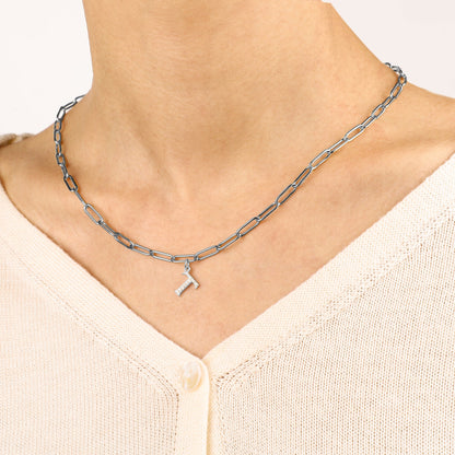 Collier pendentif lettre en diamant avec chaîne trombone