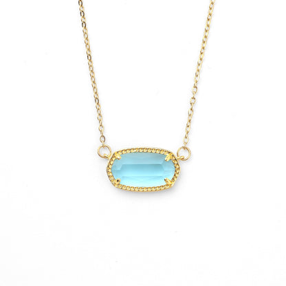 Collier avec pendentif ovale et pierre de naissance