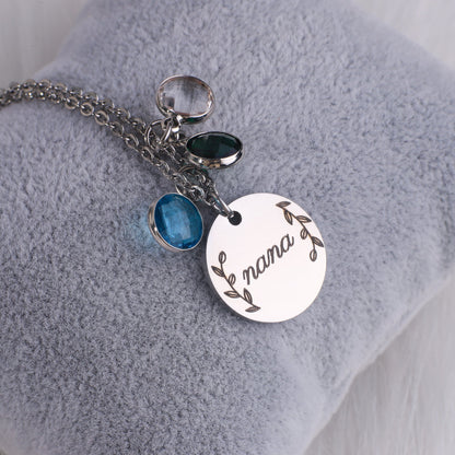 Collier pendentif pierre de naissance gravée avec feuilles