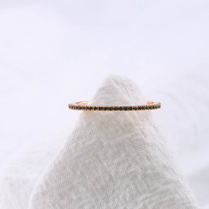 Bague d'éternité en diamant noir