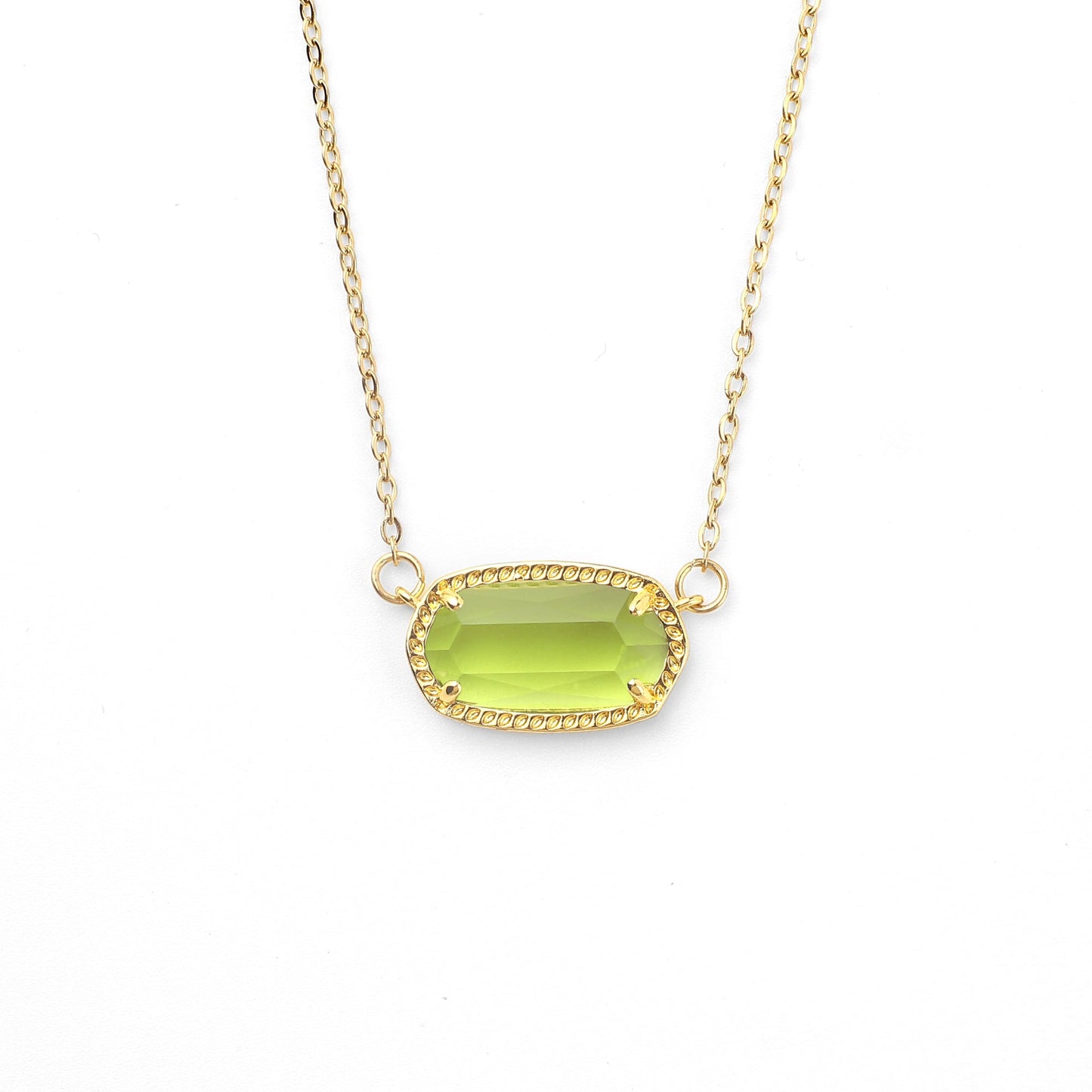 Collier avec pendentif ovale et pierre de naissance