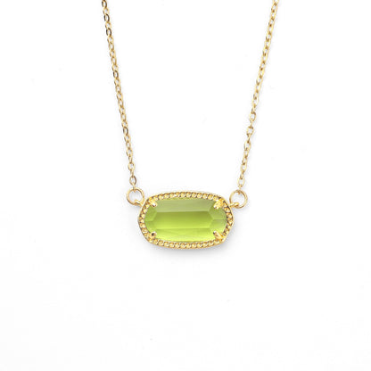 Collier avec pendentif ovale et pierre de naissance