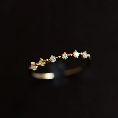 Bague en topaze blanche en grappe