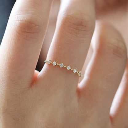 Bague en topaze blanche en grappe