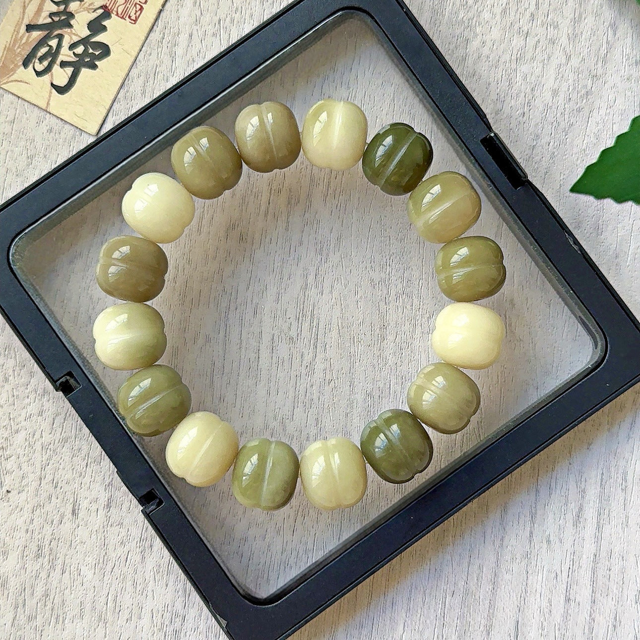 Bracelet Bodhi multi-trésors en forme de hamburger
