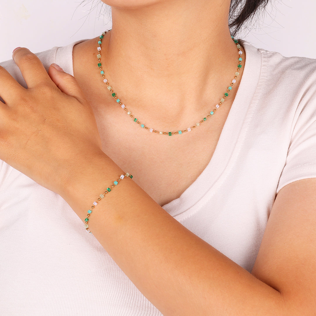 Ensemble bracelet de plage en perles et collier ras du cou