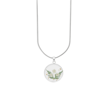 Collier de fleurs de naissance pressées