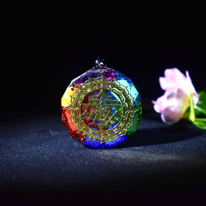 Chakra-Orgonit-Halskette – gleicht Orgonenergie und EMF-Schutz aus