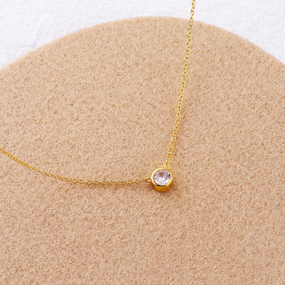 Collier solitaire classique serti clos