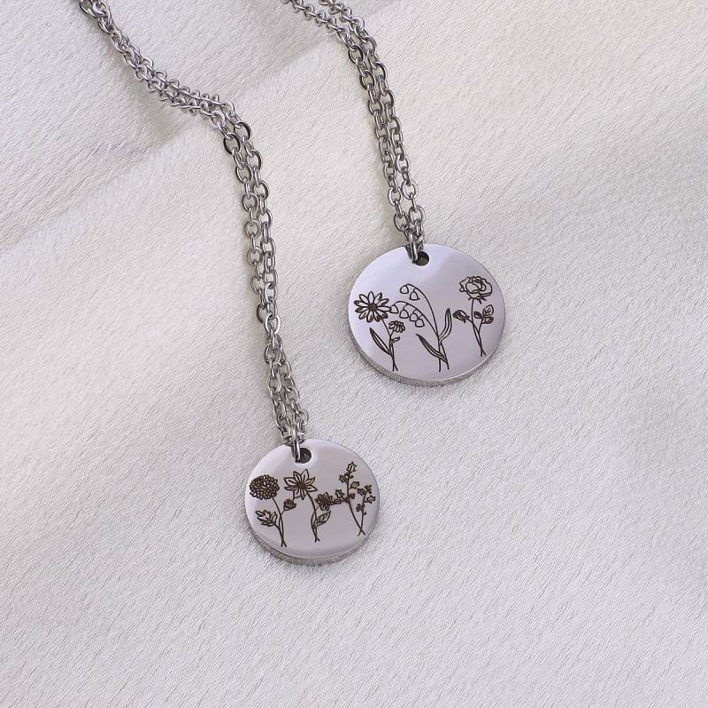 Collier bouquet de fleurs de naissance