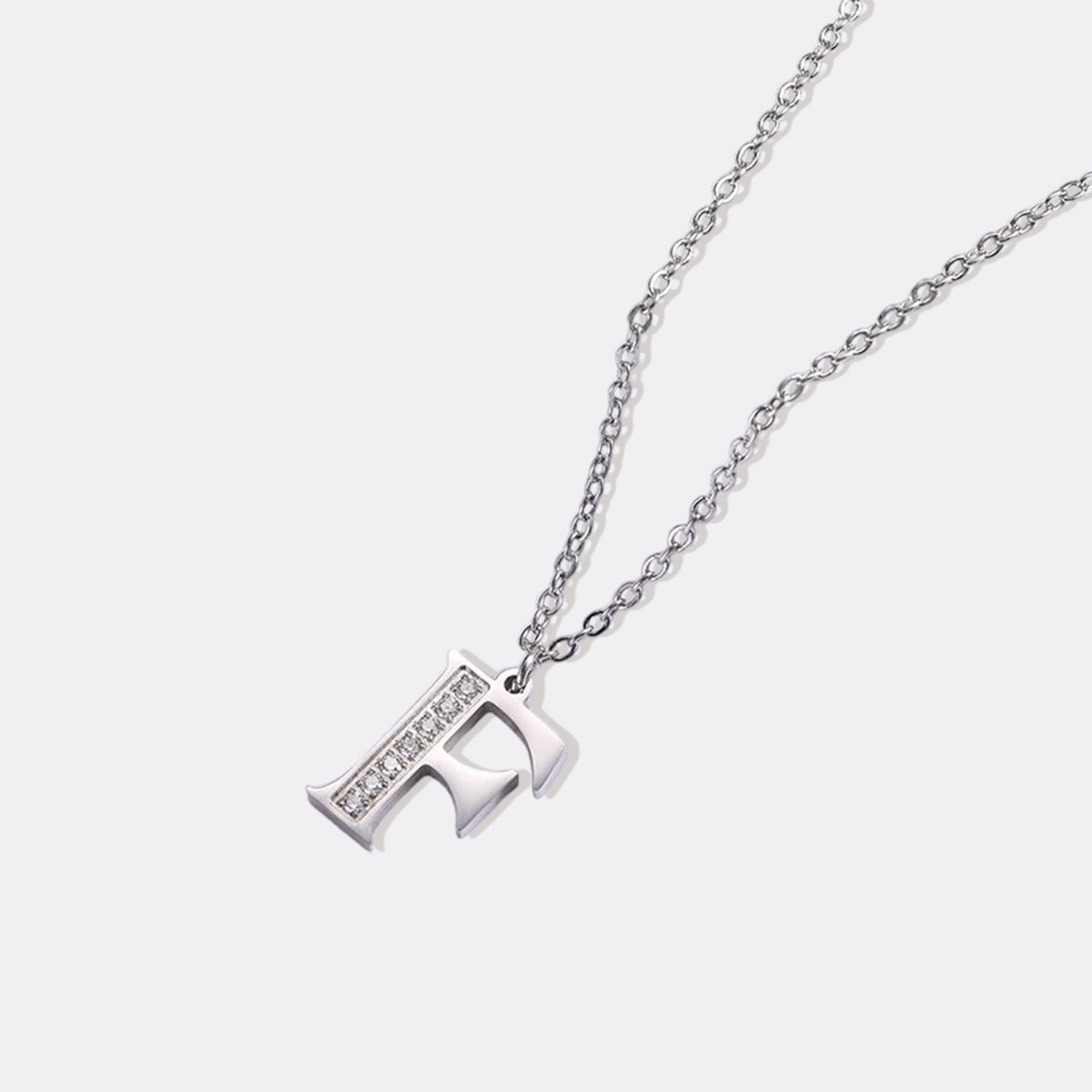 Collier satellite avec lettres en cristal