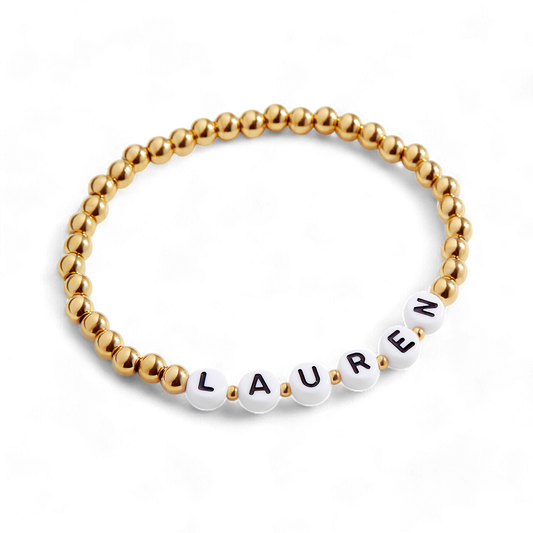 Bracelet personnalisé avec perles en or et nom 