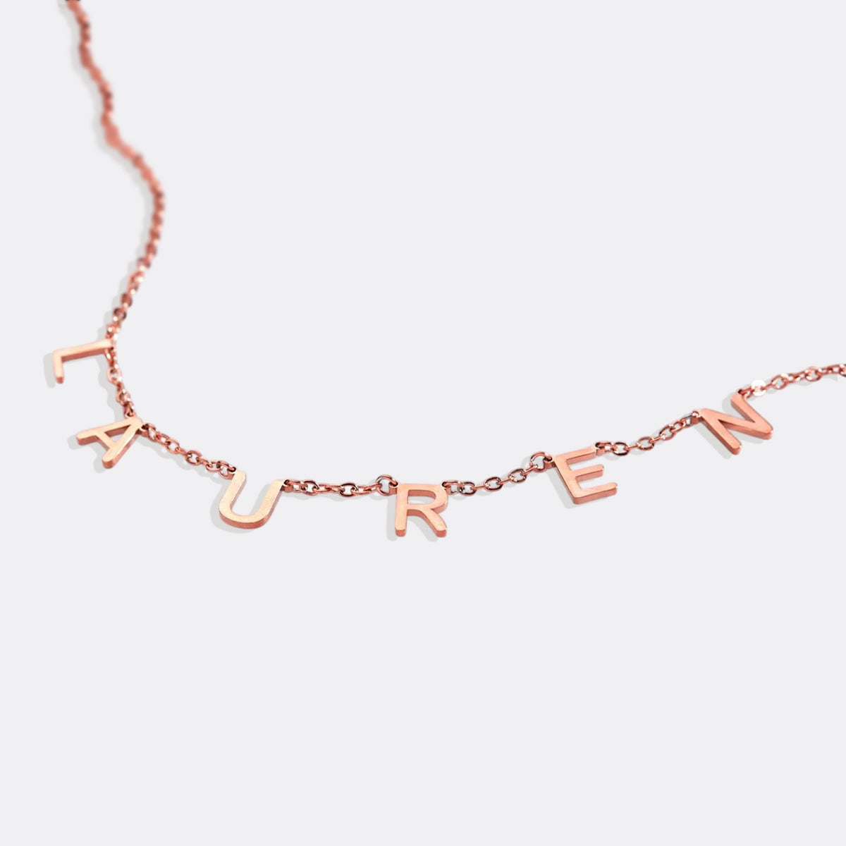 Collier avec nom et lettre personnalisés