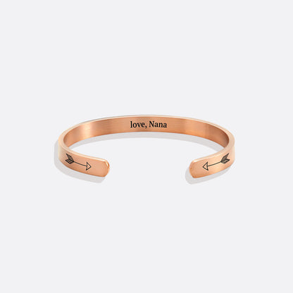 Passen Sie Ihr personalisierbares Armreifarmband an