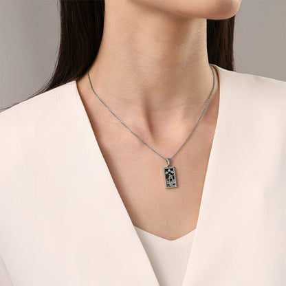 Le collier de tarot du soleil