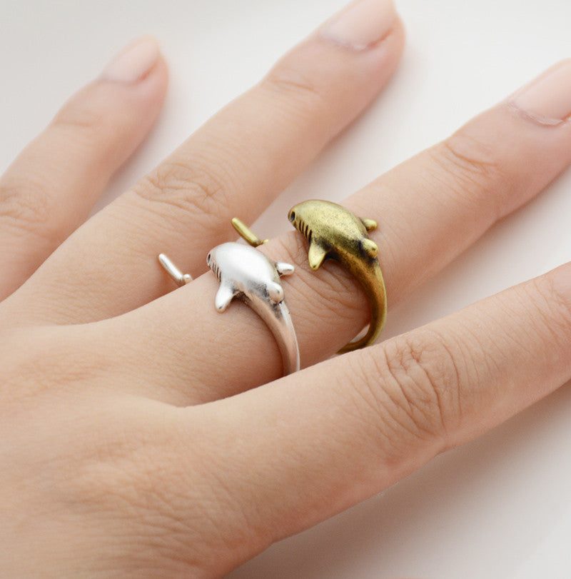 Bague enveloppante requin 