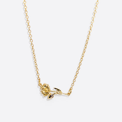 Collier délicat avec fleur de naissance