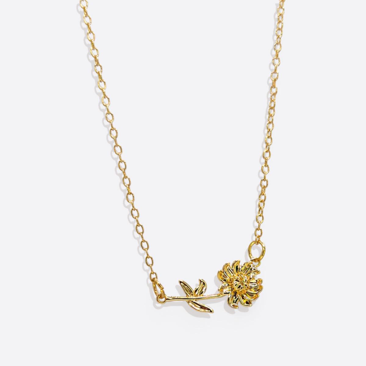 Collier délicat avec fleur de naissance