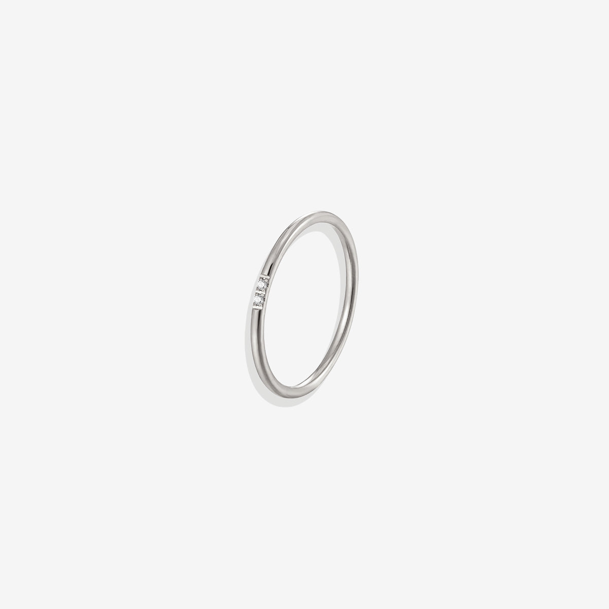 Bague empilable en diamants délicats