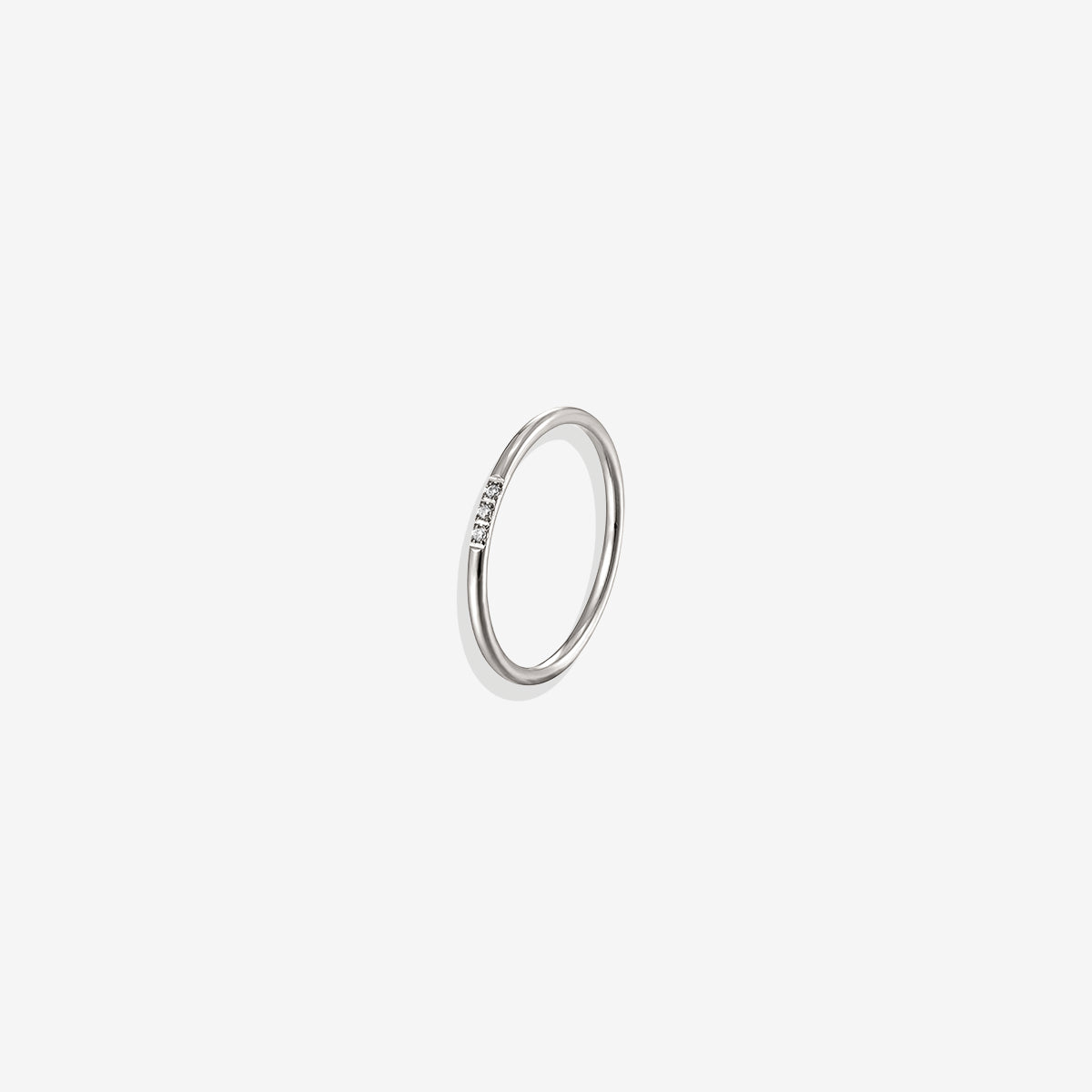 Bague empilable en diamants délicats