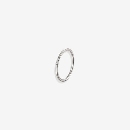 Bague empilable en diamants délicats