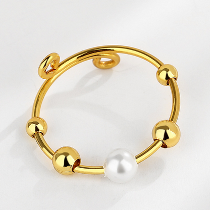 Bague délicate et ajustable en opale