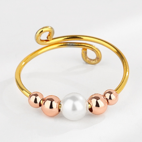 Bague délicate et ajustable en opale