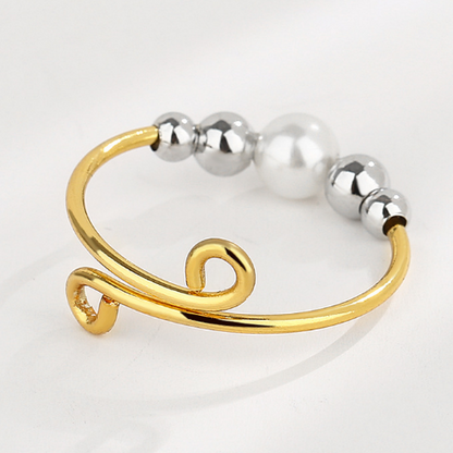Bague délicate et ajustable en opale