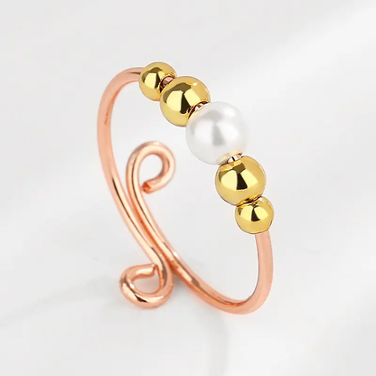 Bague délicate et ajustable en opale
