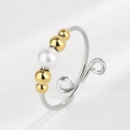 Bague délicate et ajustable en opale