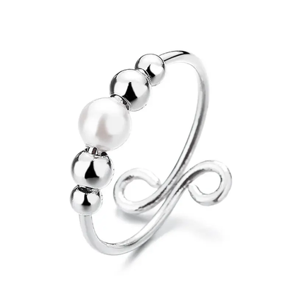 Bague délicate et ajustable en opale